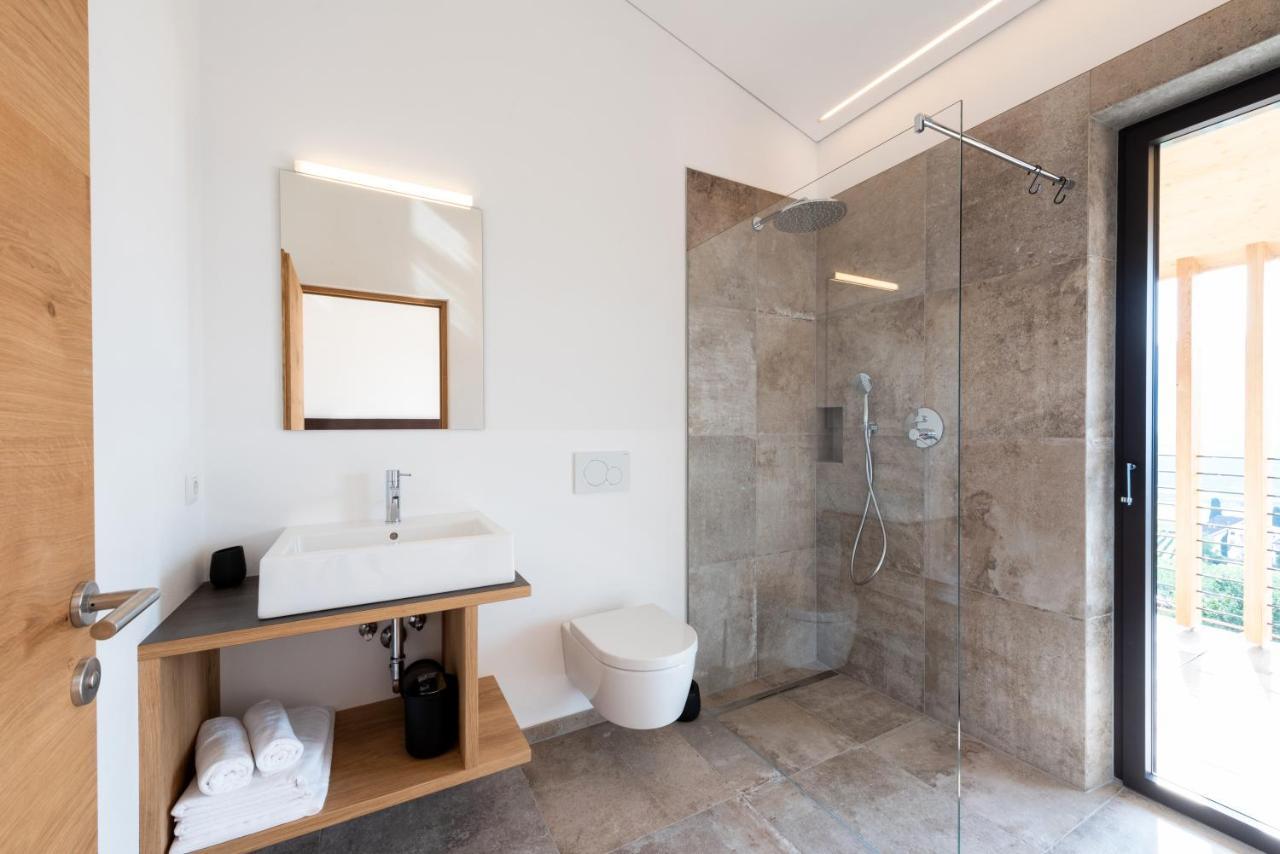 Villa Montis Exclusive Holiday Apartments In Eppan With Spectacular Views Of Dolomites And Bolzano Area Апп'яно-сулла-Страда-дель-Віно Екстер'єр фото