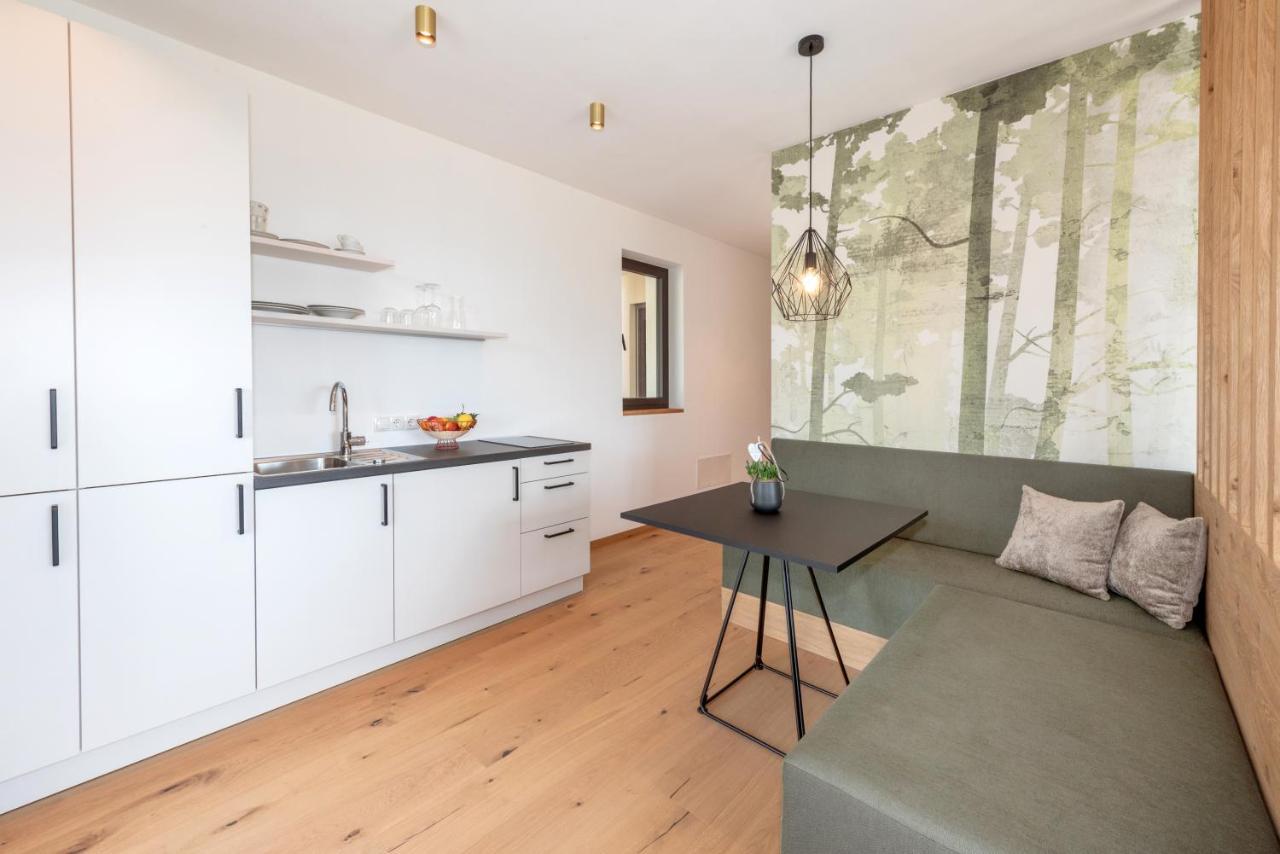Villa Montis Exclusive Holiday Apartments In Eppan With Spectacular Views Of Dolomites And Bolzano Area Апп'яно-сулла-Страда-дель-Віно Екстер'єр фото